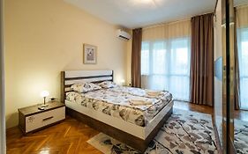 Primorski 2Bdrm Central Apartment